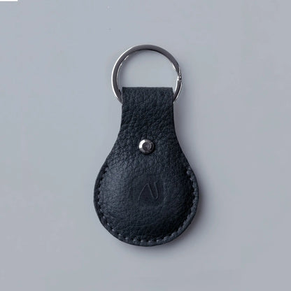 Airtaganhänger aus schwarzem Leder mit Schlüsselring